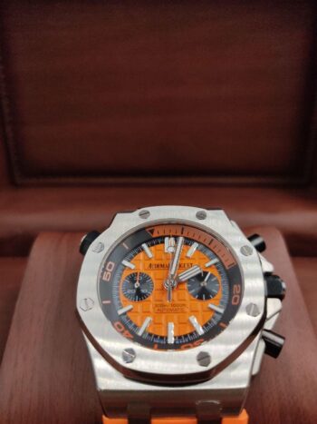 Royal Oak Offshore Diver Chronograph 44mm Orange - Luxoria® | Boutique de mode en Ligne